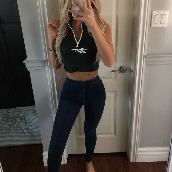 Reebok Tops - Reebok crop top